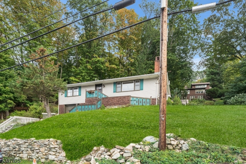 159 E Shore Trl
