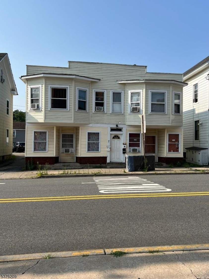 7 Kiel Ave