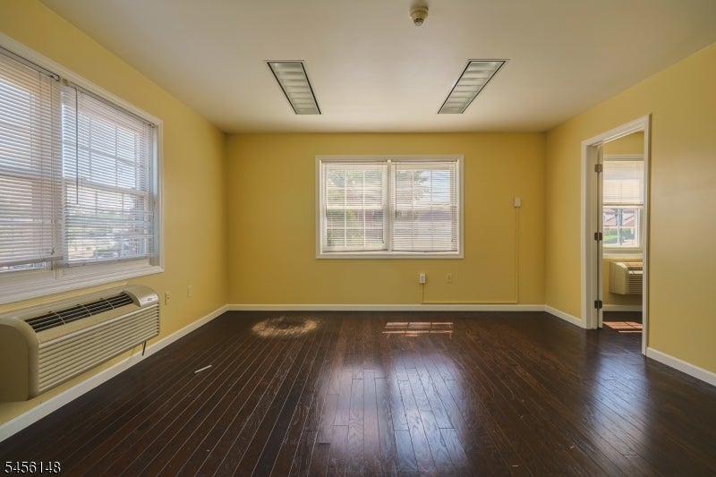 1185 Morris Ave B2 U203-204