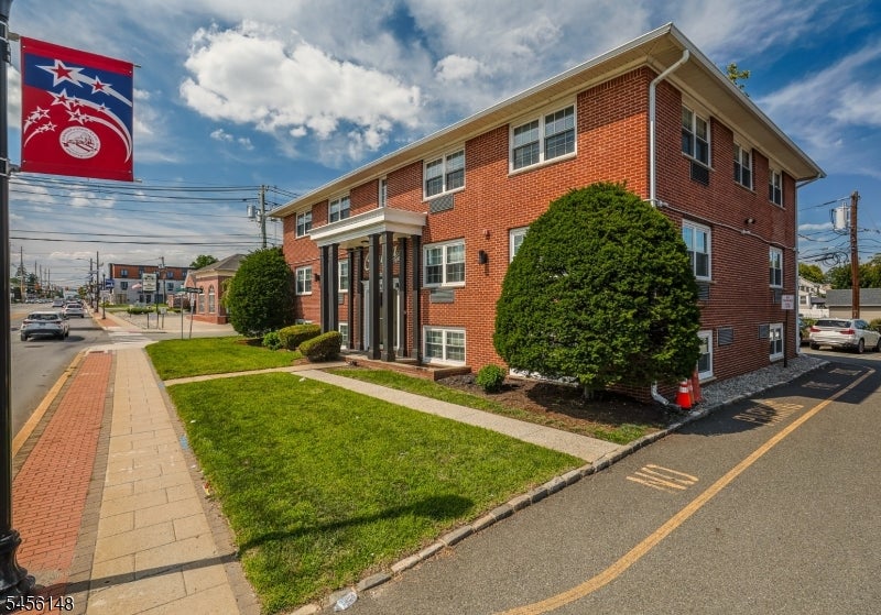 1185 Morris Ave B2 U203-204