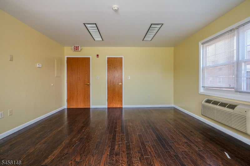 1185 Morris Ave B2 U203-204