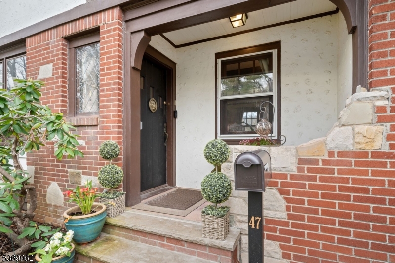 47 Sheridan Ave