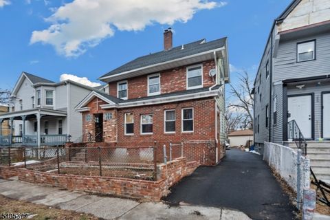 288 William St East Orange City NJ 07017