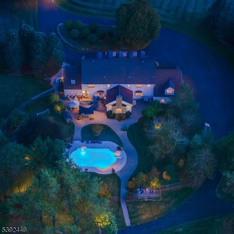 37 Pequest Rd Green Twp. NJ 07821