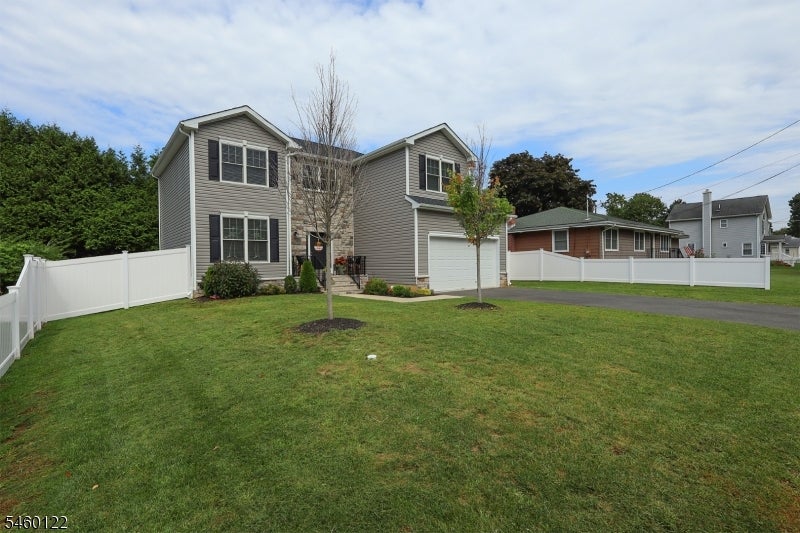 25 FerroMonte Ave
