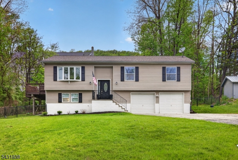 13 Valley Drive N