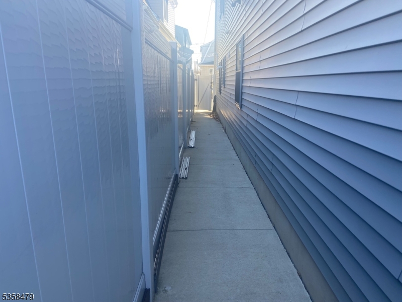 279 Gertrude St