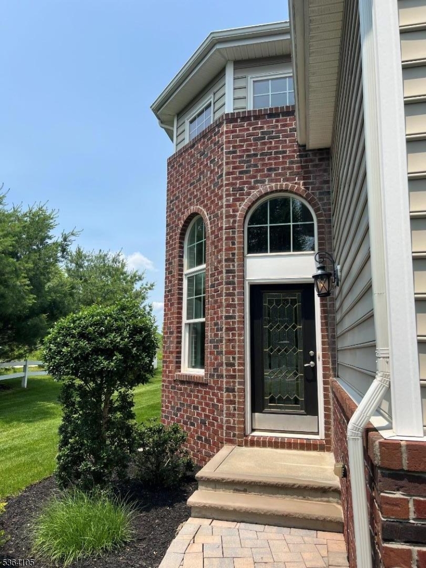 8 Leidl Cir