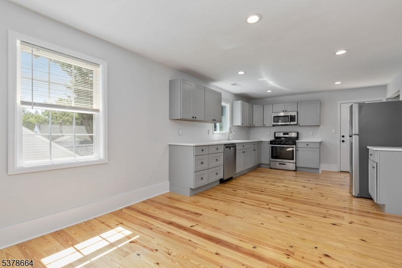 10 Green St