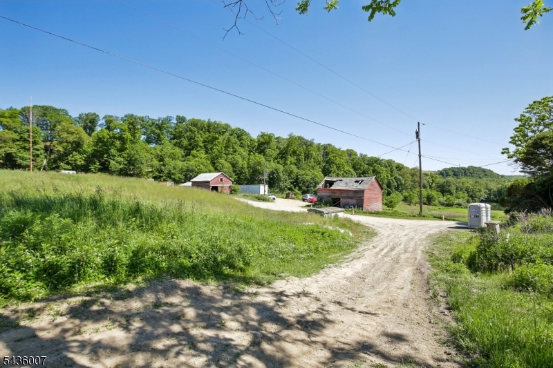 37 Swayze Mill Rd