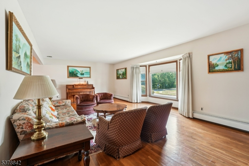 43 Reston Rd