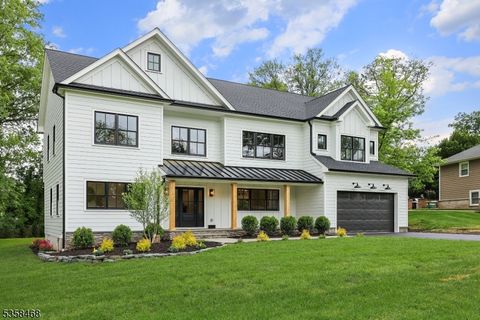 237 Appletree Ln Mountainside Boro NJ 07092