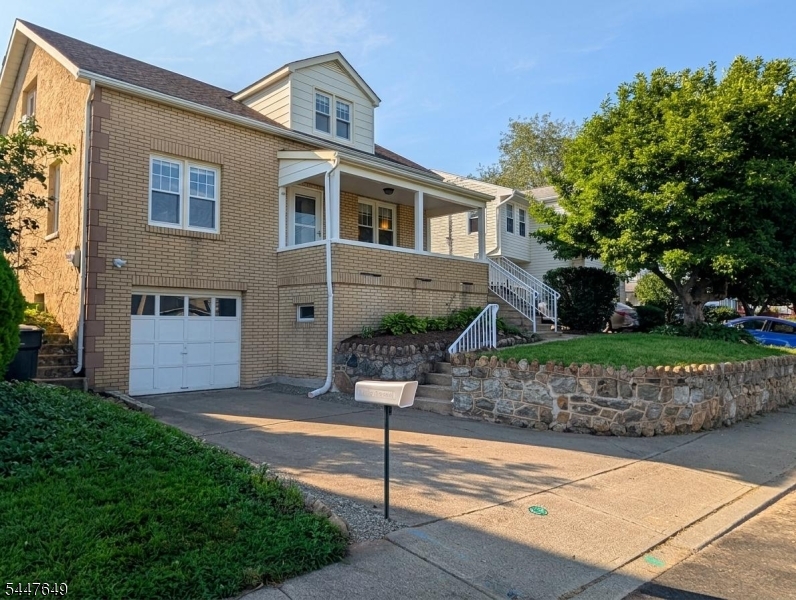 28 Hillside Ave 1