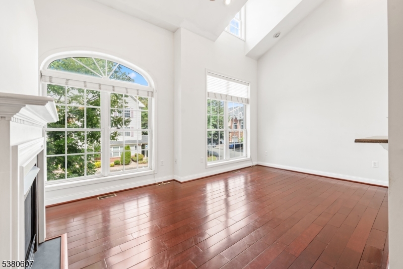 408 Donato Cir