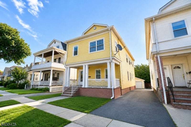83 Berkeley Ave