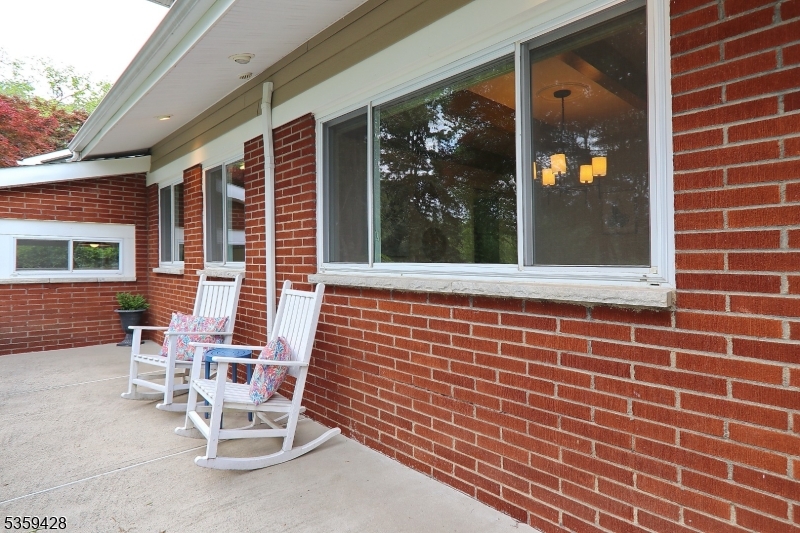 103 County Park Dr