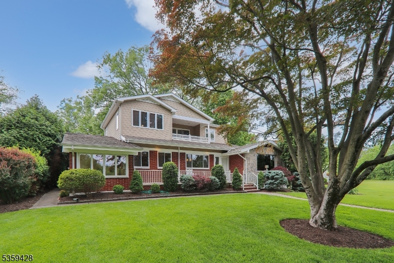 103 County Park Dr