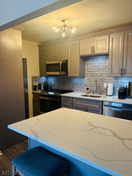 50-48 WE Lindsley Road 48