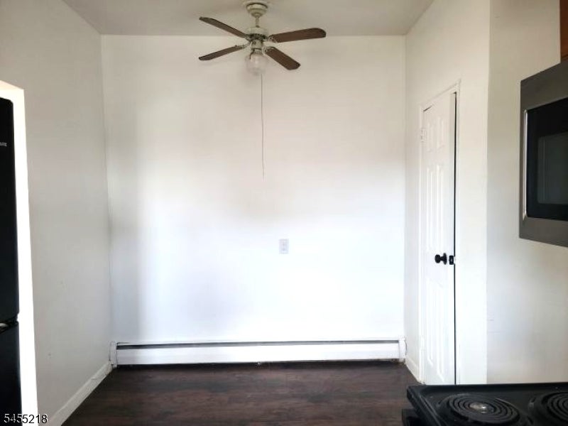 304 Franklin Ave 6