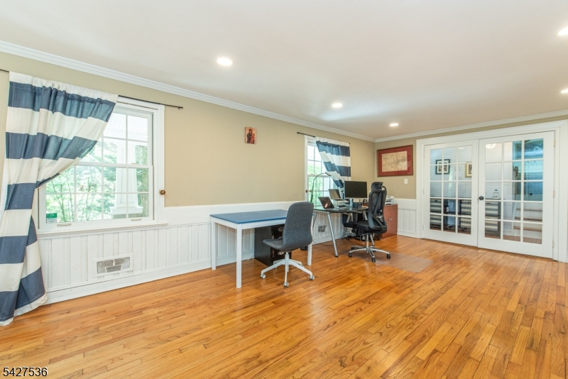 24 Brookvale Rd