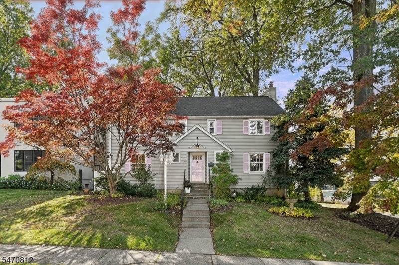 69 Edgewood Ave