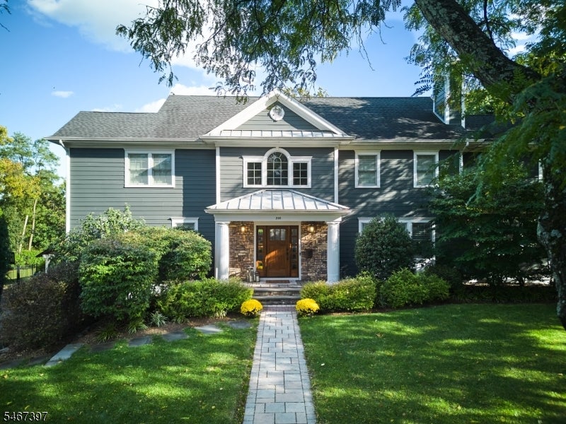 230 Walton Ave