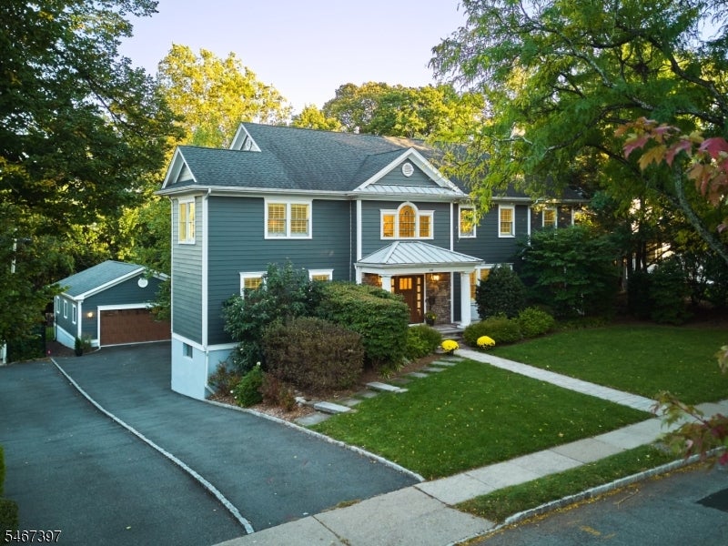 230 Walton Ave
