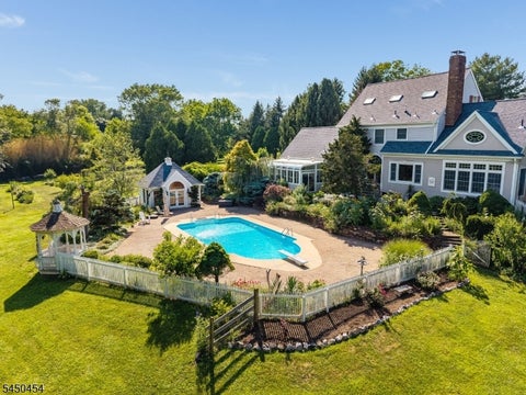 Photo for 38 Larsen Rd