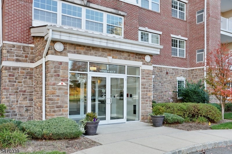 1403 Warrens Way