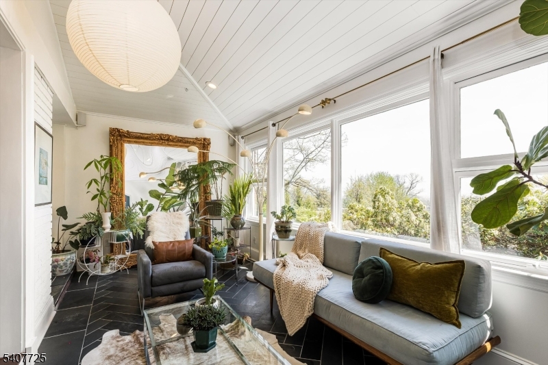 237 Underhill Rd