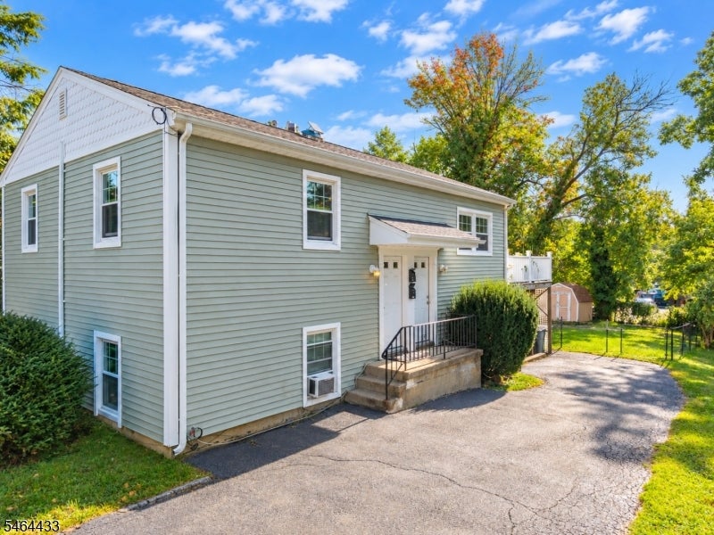 16 Lincoln St