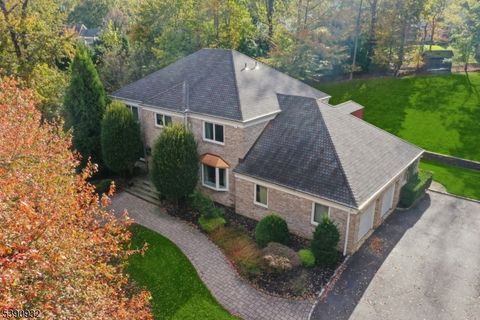 Photo of 71 Cayuga Way, Millburn, NJ 07078 (MLS # 3993974)