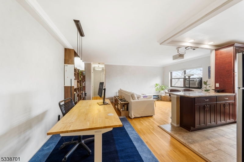 410 Park Pl 5B