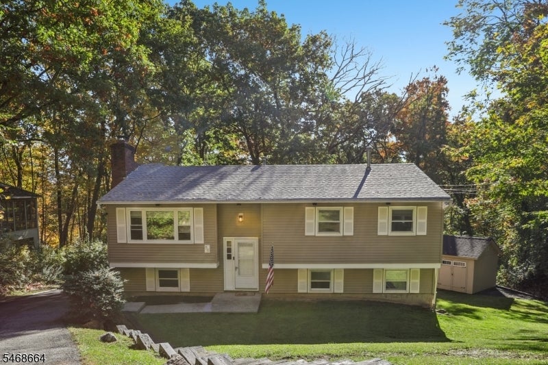 54 Cedar Ridge Dr