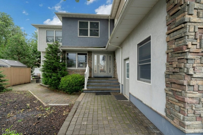 444 Riverside Ave