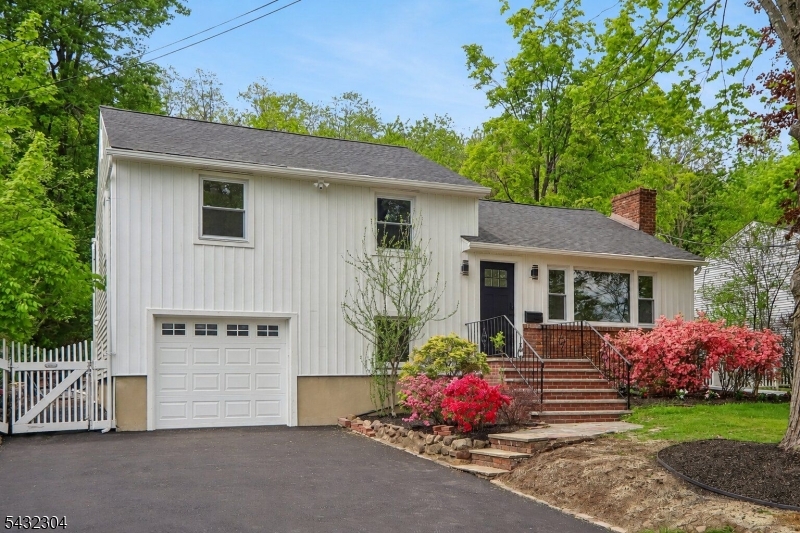 34 Clark St