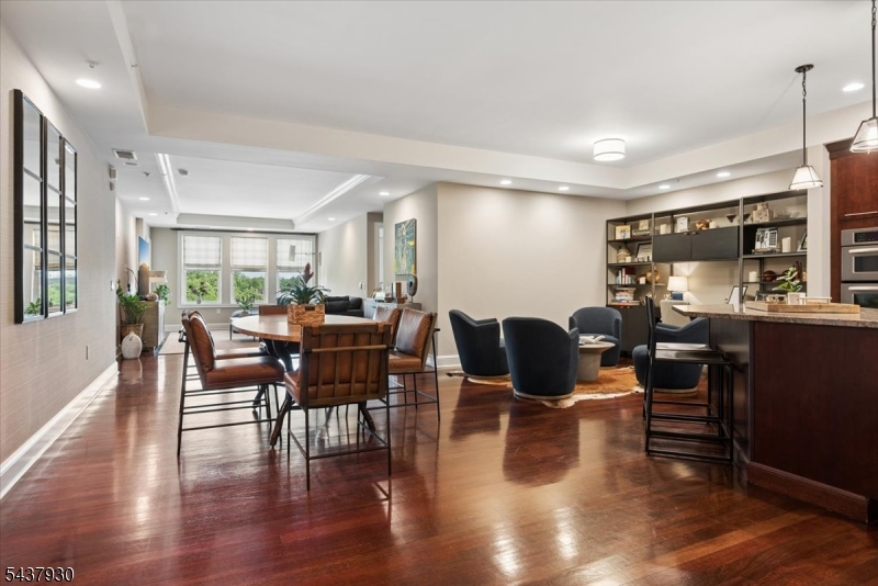 40 W Park Pl 513