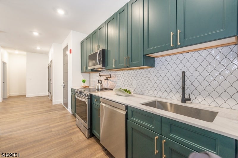21 Lincoln Park 101
