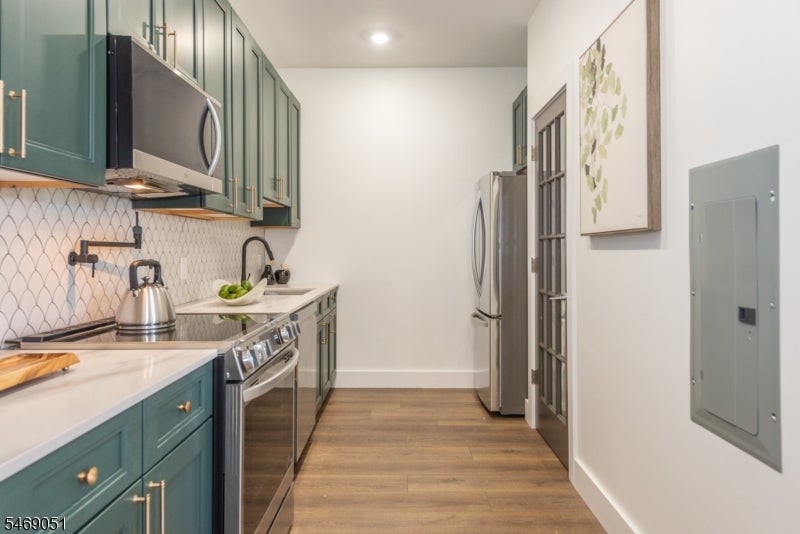 21 Lincoln Park 101