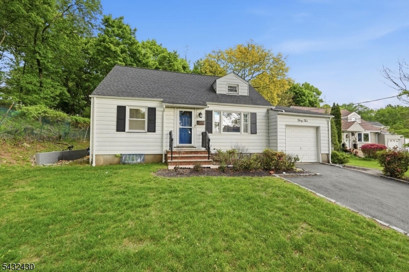 35 Deerfield Dr