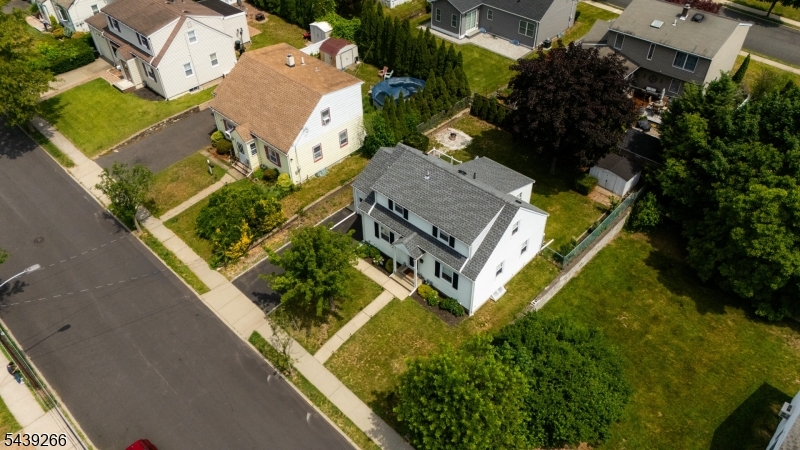 52 Knollwood Ter