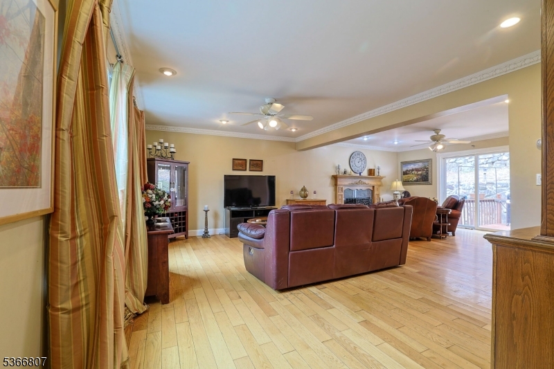 4 Panorama Dr