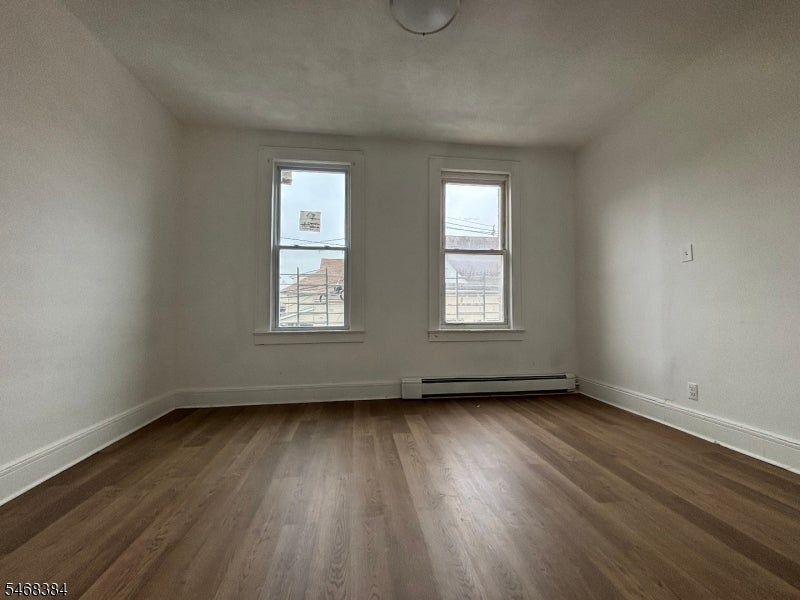 60 4Th St 2