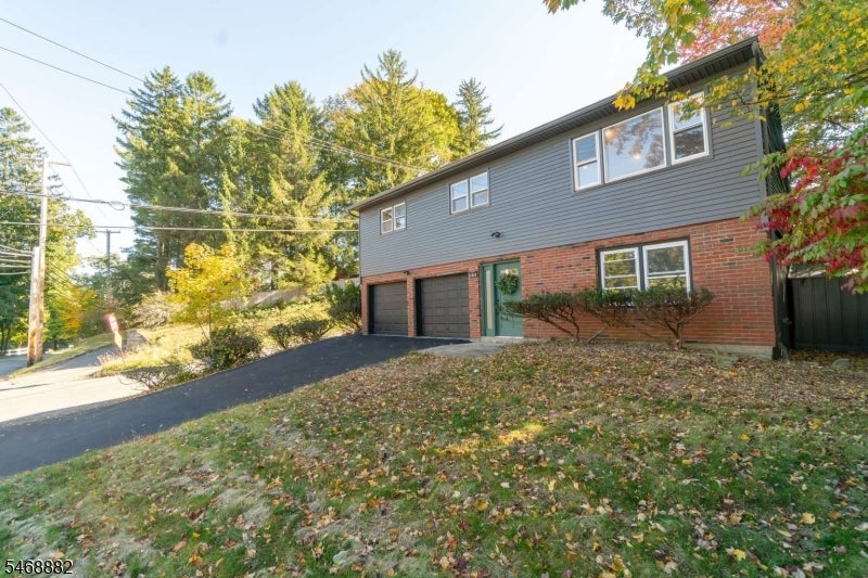 102 Brooklyn Mountain Rd