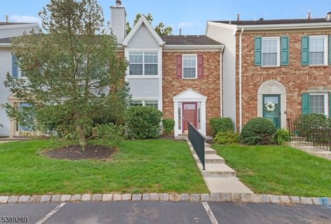 Photo of 2706 Pinhorn Dr, Bridgewater, NJ 08807 (MLS # 3991397)