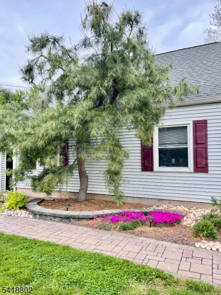 94 Bennington Pkwy