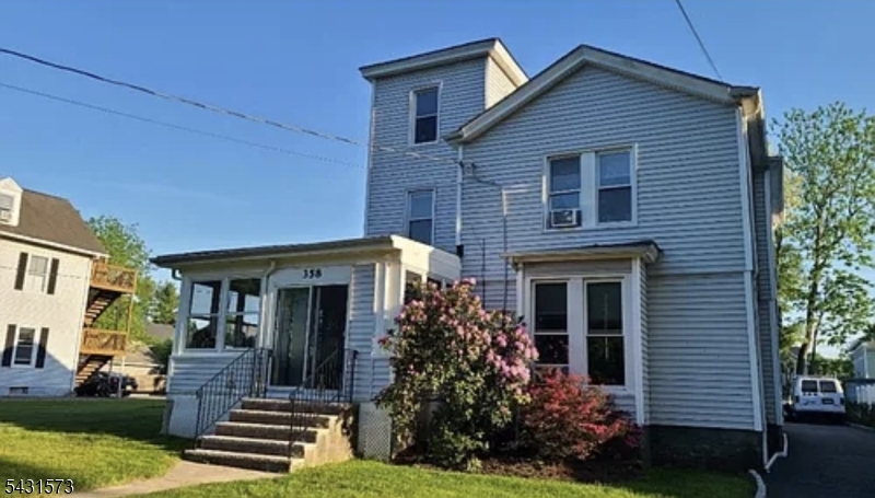 358 Woodland Rd 2