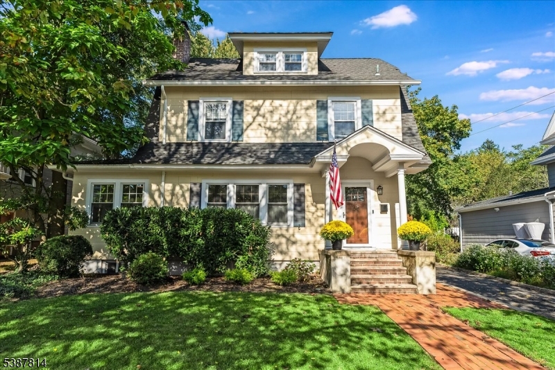 210 Valley Rd