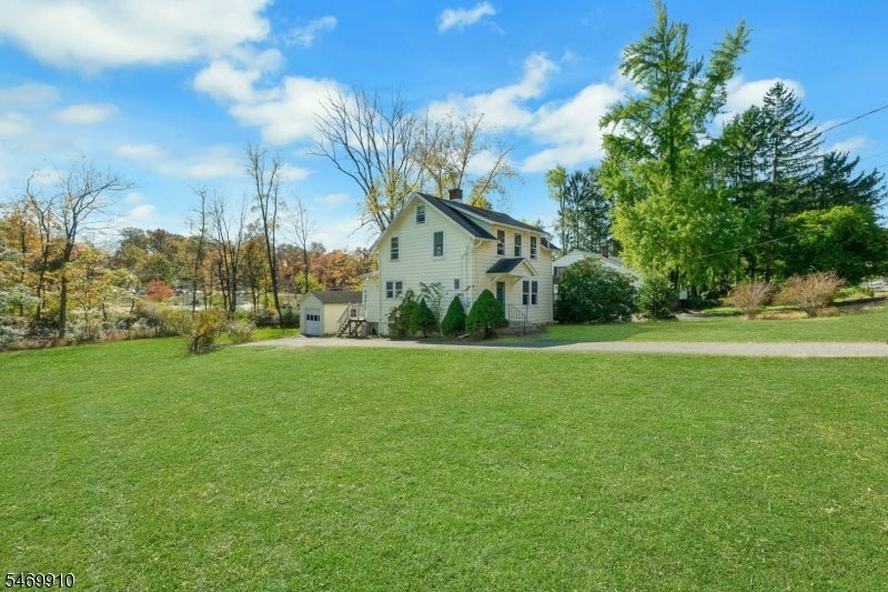 24 W Main St
