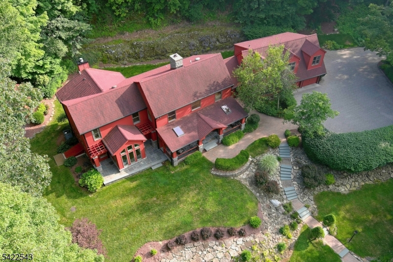 23 Edge Hill Rd